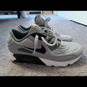Men’s sneakers